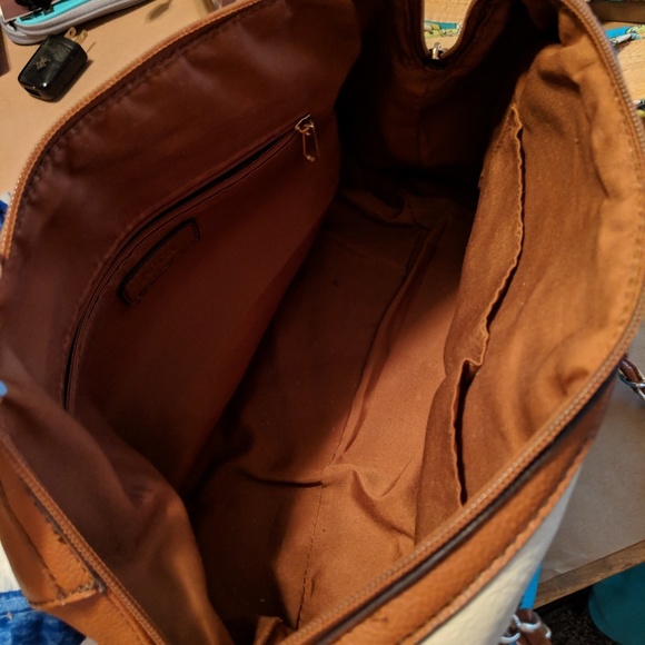 Purse - Picture 2 of 2